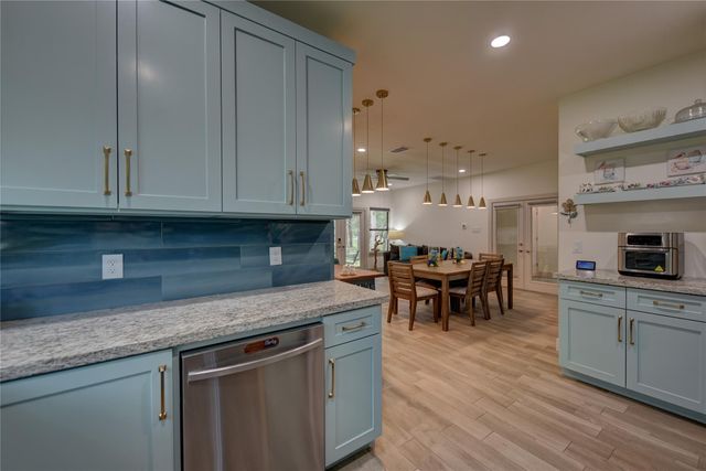305 Pinehurst Dr Drive, New Ulm, TX 78950