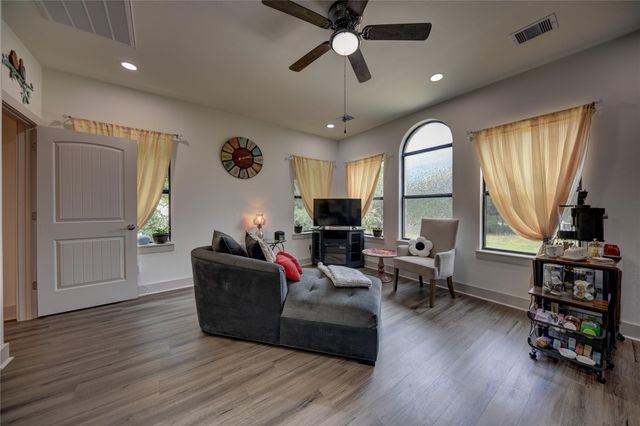 305 Pinehurst Dr Drive, New Ulm, TX 78950