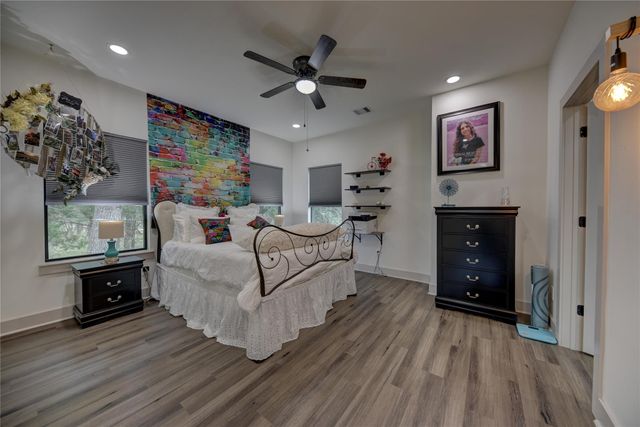 305 Pinehurst Dr Drive, New Ulm, TX 78950