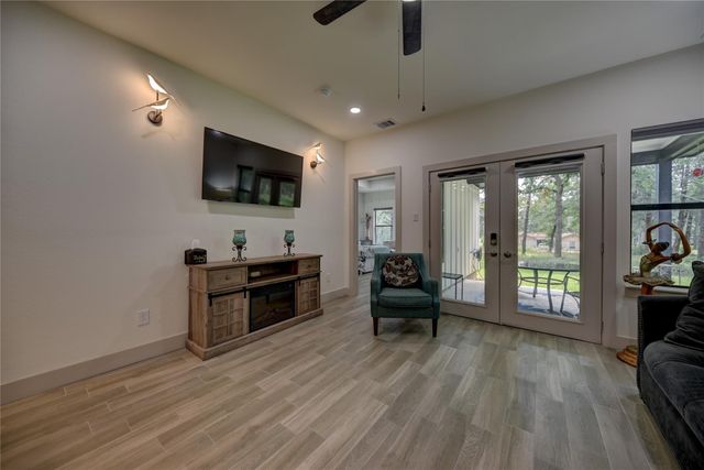 305 Pinehurst Dr Drive, New Ulm, TX 78950