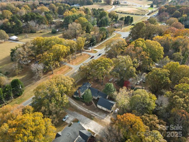 5607 Matthews-Mint Hill Road, Charlotte, NC 28227