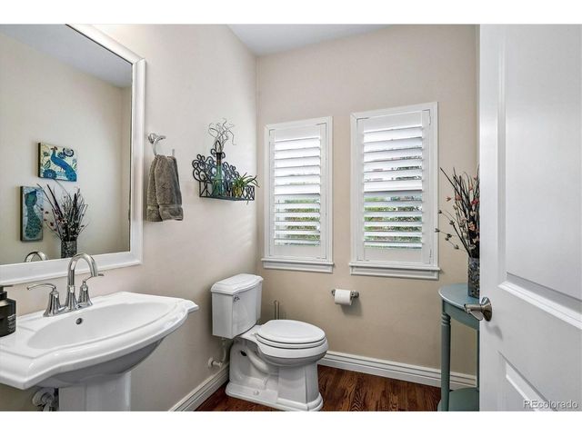 10108 Inverness Main St, Englewood, CO 80112