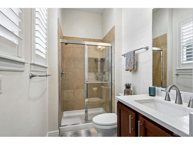 10108 Inverness Main St, Englewood, CO 80112