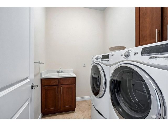 10108 Inverness Main St, Englewood, CO 80112