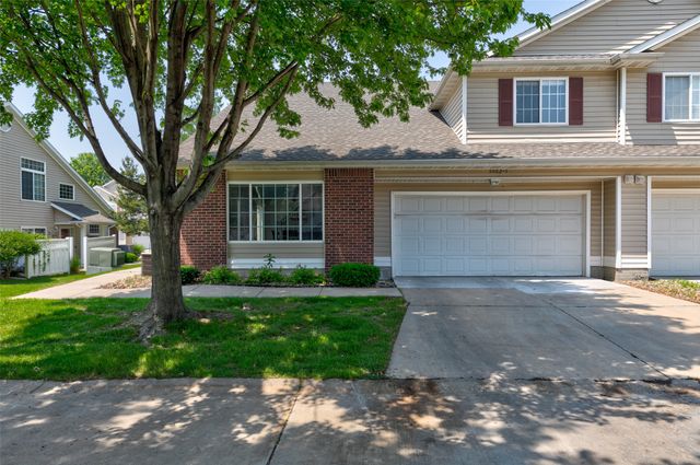 5462 Longview Court 1, Johnston, IA 50131