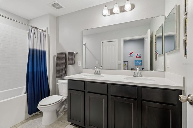 4733 DEER TRACK STREET, Tampa, FL 33610