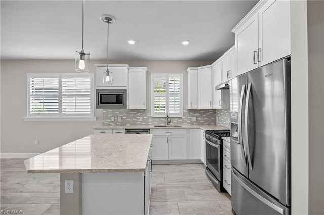 7785 Jacaranda LN, Naples, FL 34114