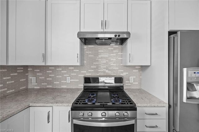 7785 Jacaranda LN, Naples, FL 34114