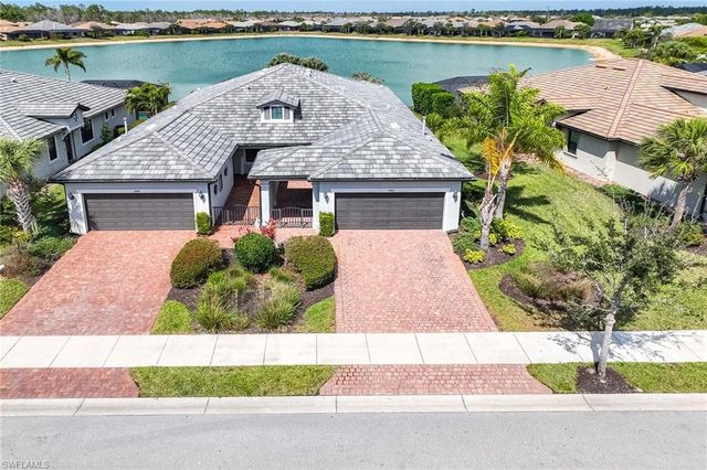 7785 Jacaranda LN, Naples, FL 34114