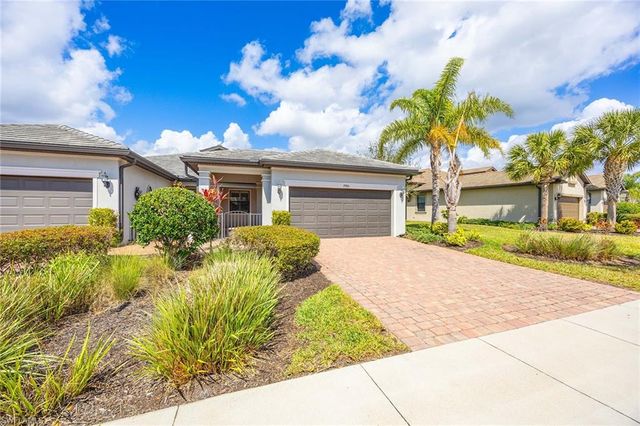 7785 Jacaranda LN, Naples, FL 34114