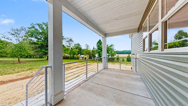 5045 Hyde Rd, Springfield, TN 37172
