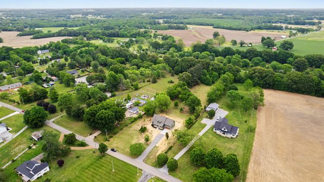5045 Hyde Rd, Springfield, TN 37172