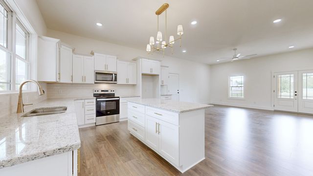 5045 Hyde Rd, Springfield, TN 37172