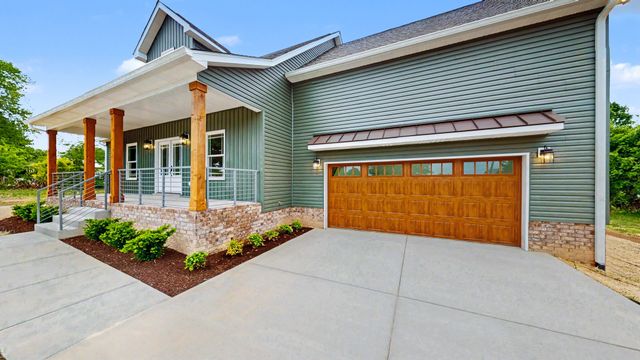 5045 Hyde Rd, Springfield, TN 37172