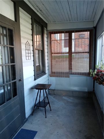 616 Loretta 1, Greenfield, PA 15217