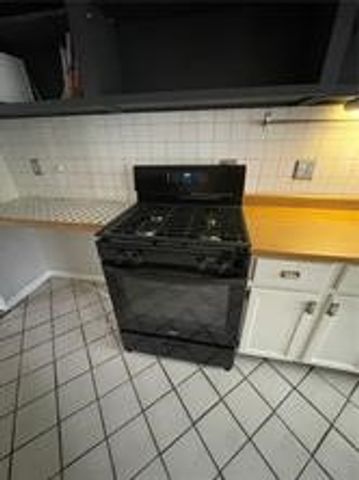 616 Loretta 1, Greenfield, PA 15217