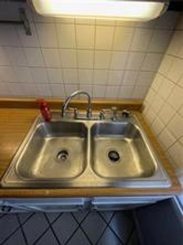 616 Loretta 1, Greenfield, PA 15217