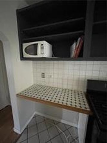 616 Loretta 1, Greenfield, PA 15217