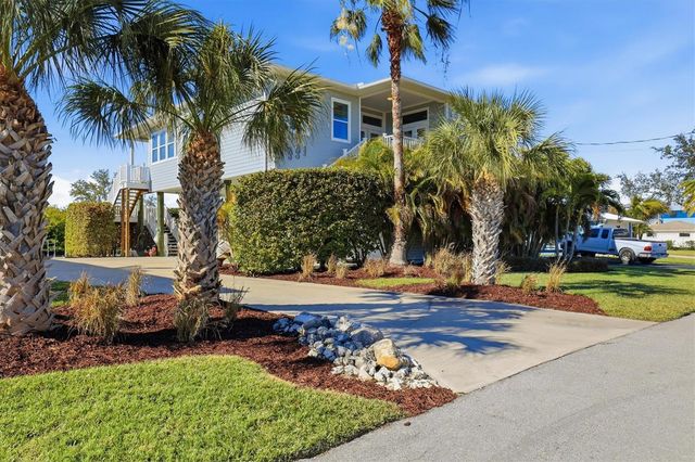 13875 HATCHER AVENUE, Hudson, FL 34667