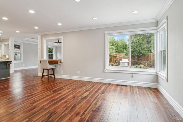 485 Avalon Cir, Vallejo, CA 94589