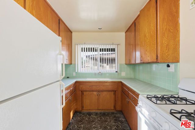 11102 Crenshaw Boulevard, Inglewood, CA 90303