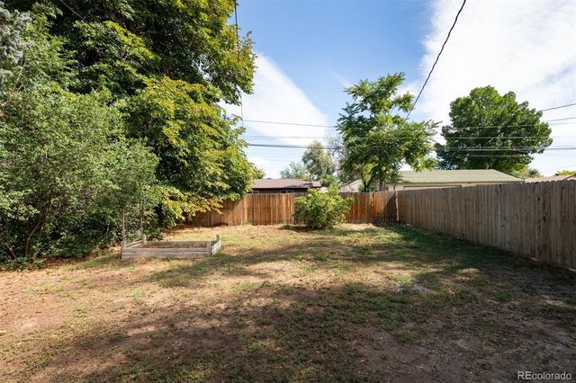 4460 S Sherman Street, Englewood, CO 80113