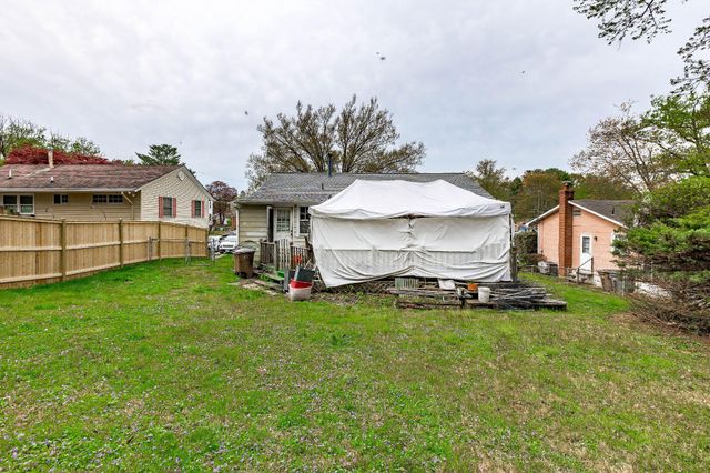 210 HARDY PL, Rockville, MD 20852