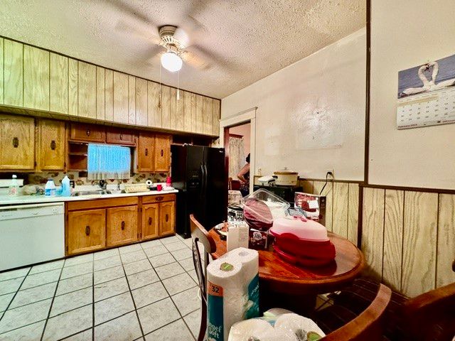 1310 W Hillcrest Avenue, Dayton, OH 45406