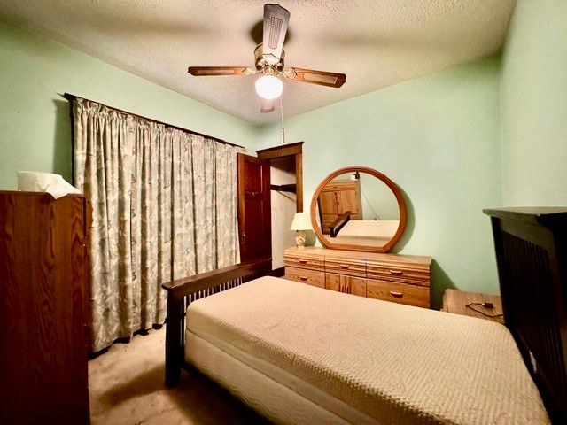 1310 W Hillcrest Avenue, Dayton, OH 45406
