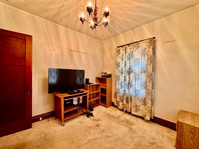 1310 W Hillcrest Avenue, Dayton, OH 45406