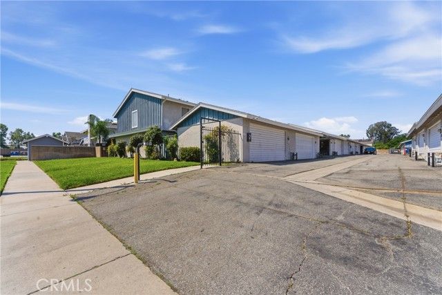 8901 Serapis 24, Downey, CA 90240