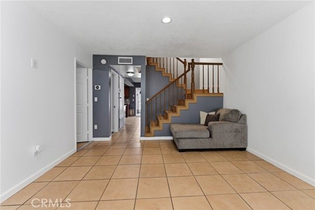 8901 Serapis 24, Downey, CA 90240