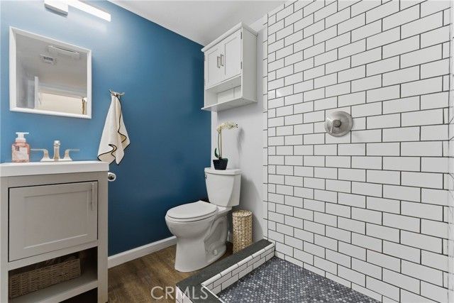 8901 Serapis 24, Downey, CA 90240