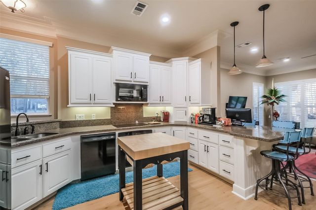 28053 Cross Way Oaks, Magnolia, TX 77355