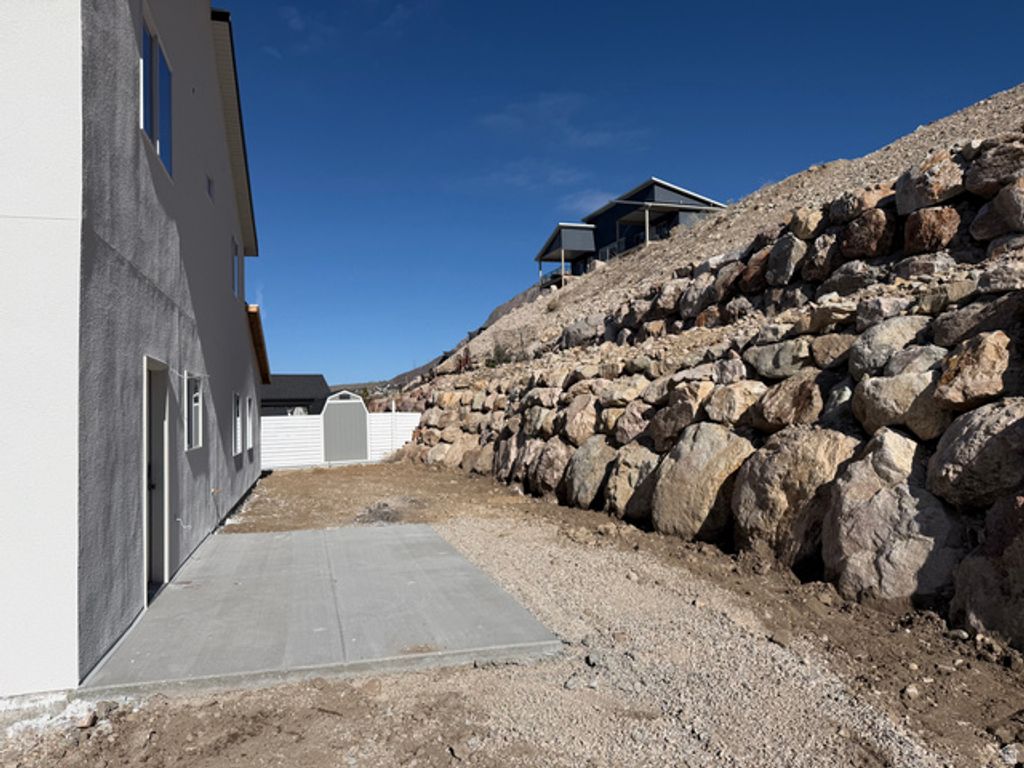 Image 2 of property listing at 3042 N MOUNTAIN RD #217, North Ogden, UT 84414
