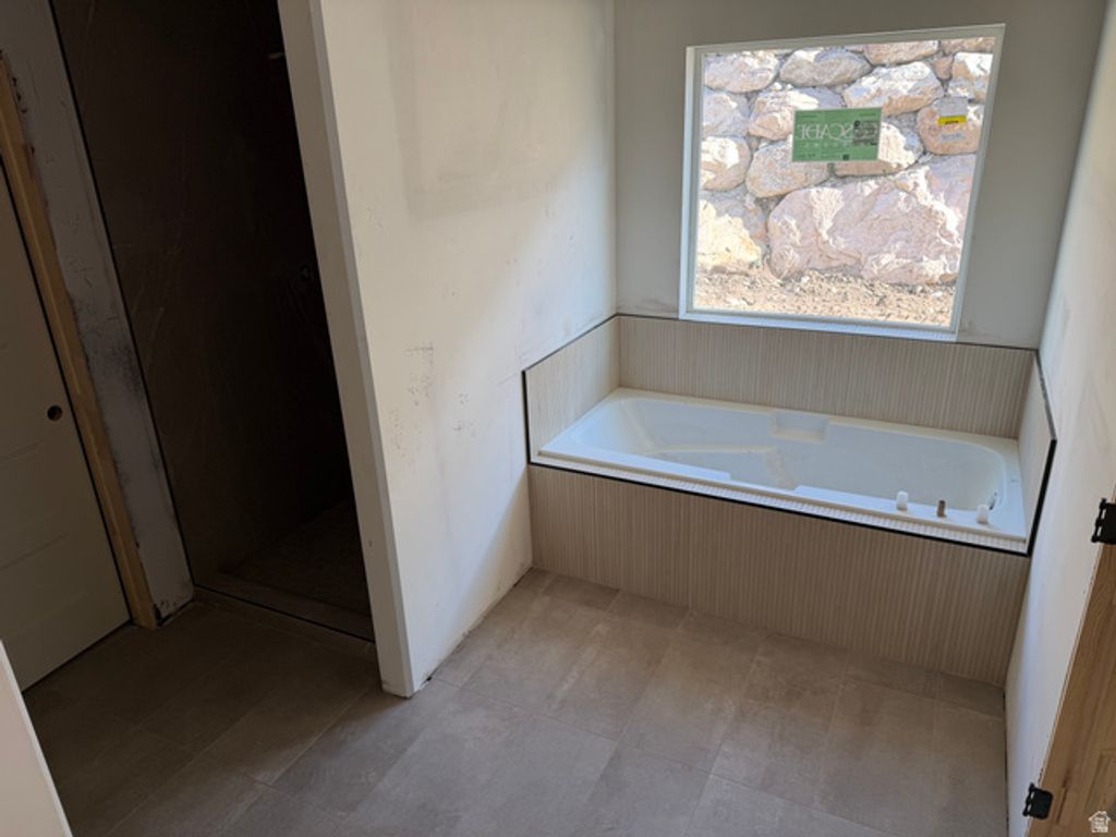 Image 7 of property listing at 3042 N MOUNTAIN RD #217, North Ogden, UT 84414