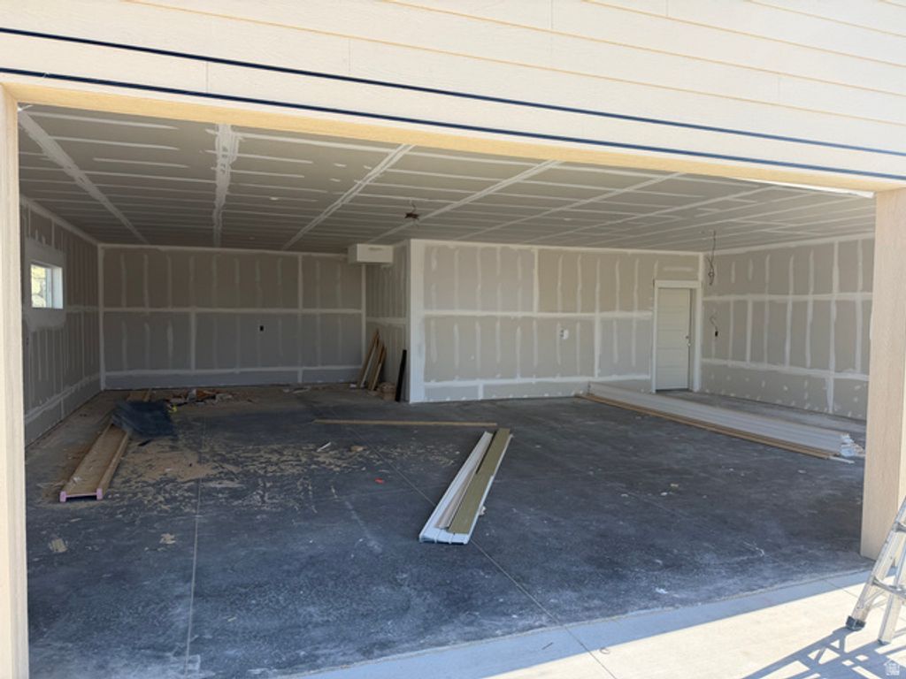 Image 10 of property listing at 3042 N MOUNTAIN RD #217, North Ogden, UT 84414