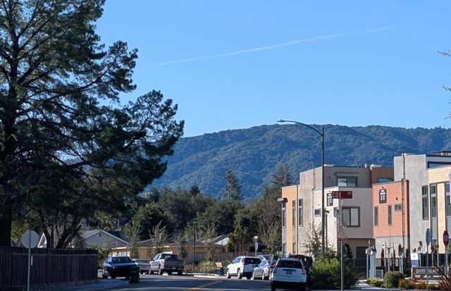 11210 Cottonwood Place 35-08 Plan 4, Saratoga, CA 95070