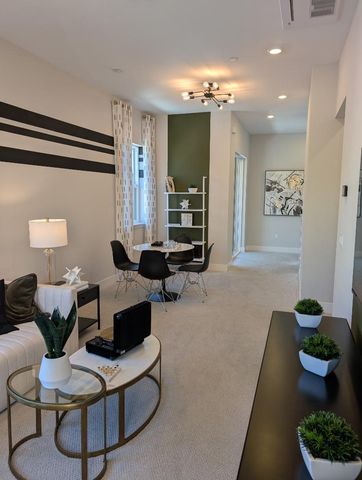 11210 Cottonwood Place 35-08 Plan 4, Saratoga, CA 95070
