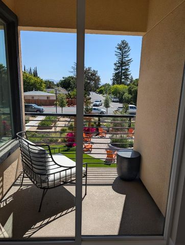 11210 Cottonwood Place 35-08 Plan 4, Saratoga, CA 95070