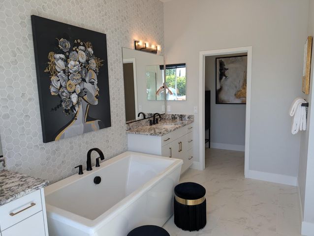 11210 Cottonwood Place 35-08 Plan 4, Saratoga, CA 95070