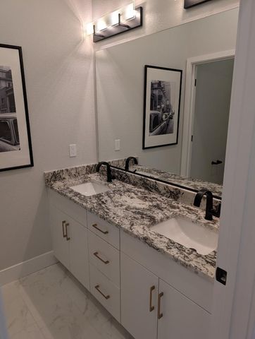 11210 Cottonwood Place 35-08 Plan 4, Saratoga, CA 95070