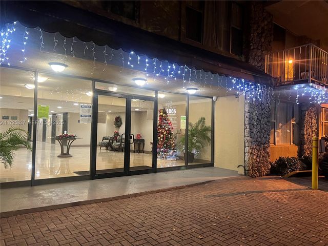 1805 Sans Souci Boulevard 429, North Miami, FL 33181