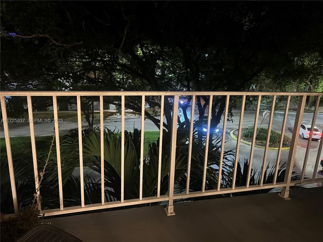 1805 Sans Souci Boulevard 429, North Miami, FL 33181