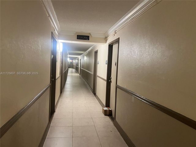 1805 Sans Souci Boulevard 429, North Miami, FL 33181