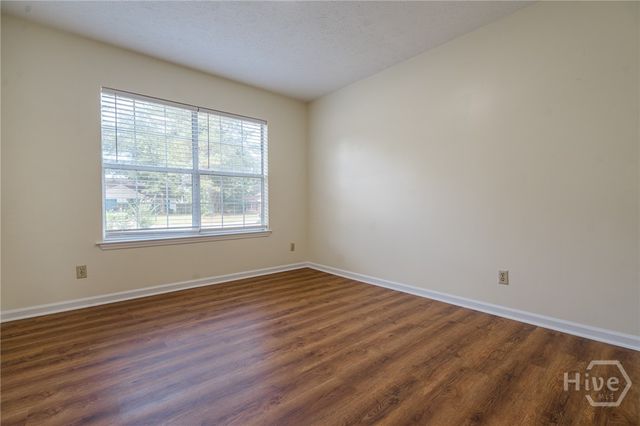 28 Jack Snipe Court W, Richmond Hill, GA 31324