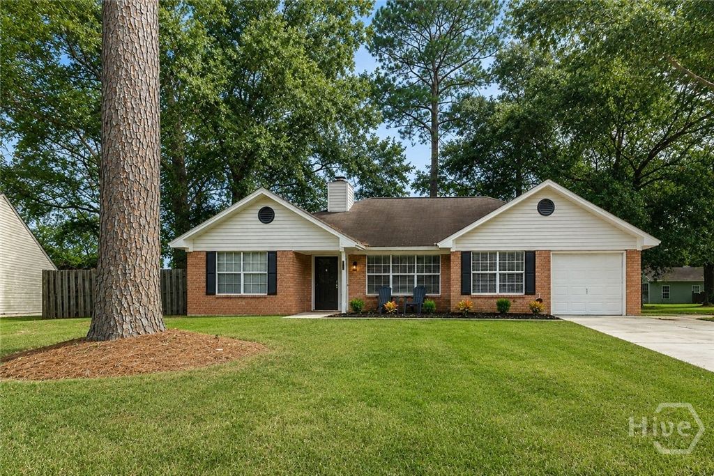 Image 1 of property listing at 28 Jack Snipe Court W, Richmond Hill, GA 31324