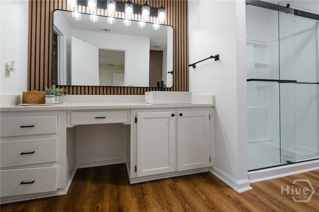 Image 17 of property listing at 28 Jack Snipe Court W, Richmond Hill, GA 31324