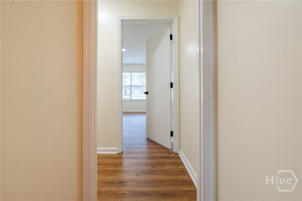Image 26 of property listing at 28 Jack Snipe Court W, Richmond Hill, GA 31324