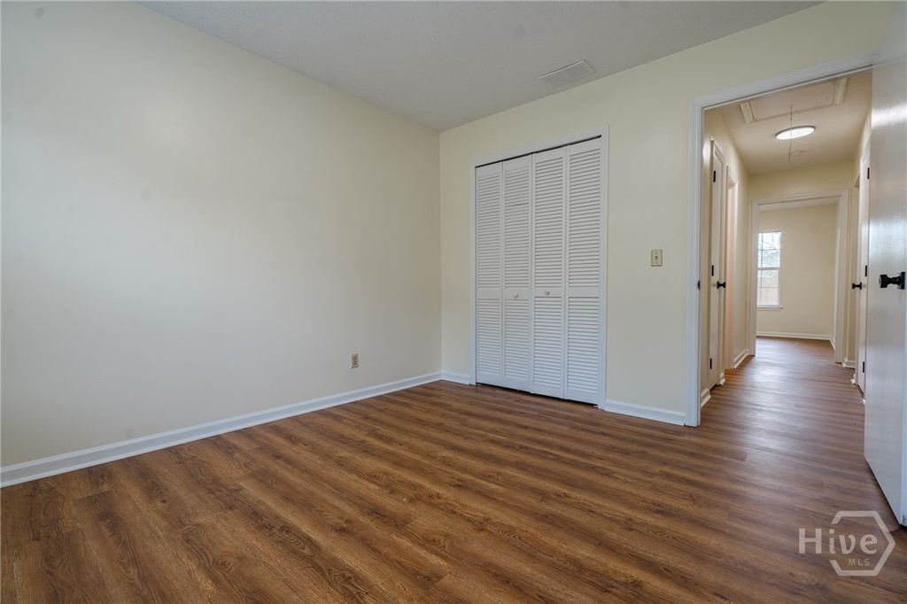 Image 34 of property listing at 28 Jack Snipe Court W, Richmond Hill, GA 31324
